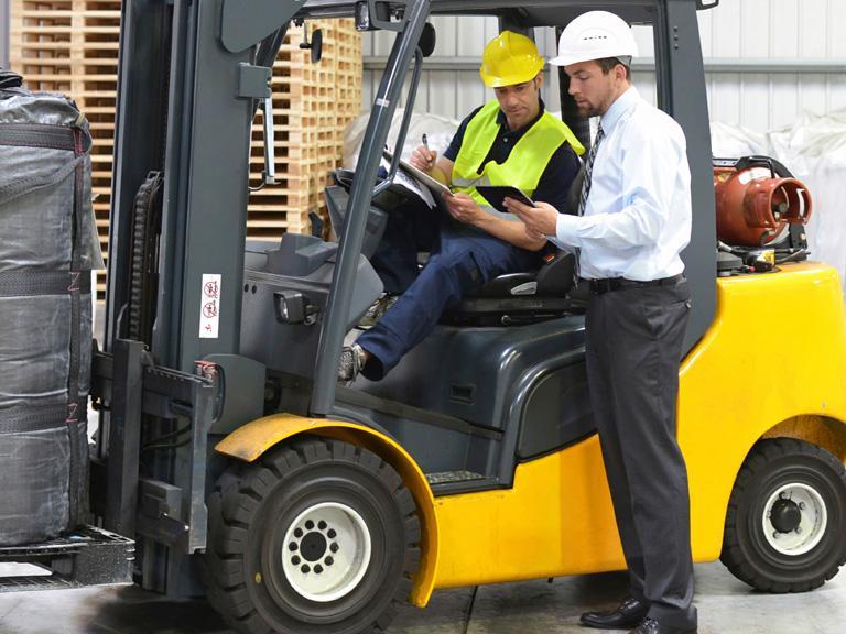 Szkolenia na wózki widłowe